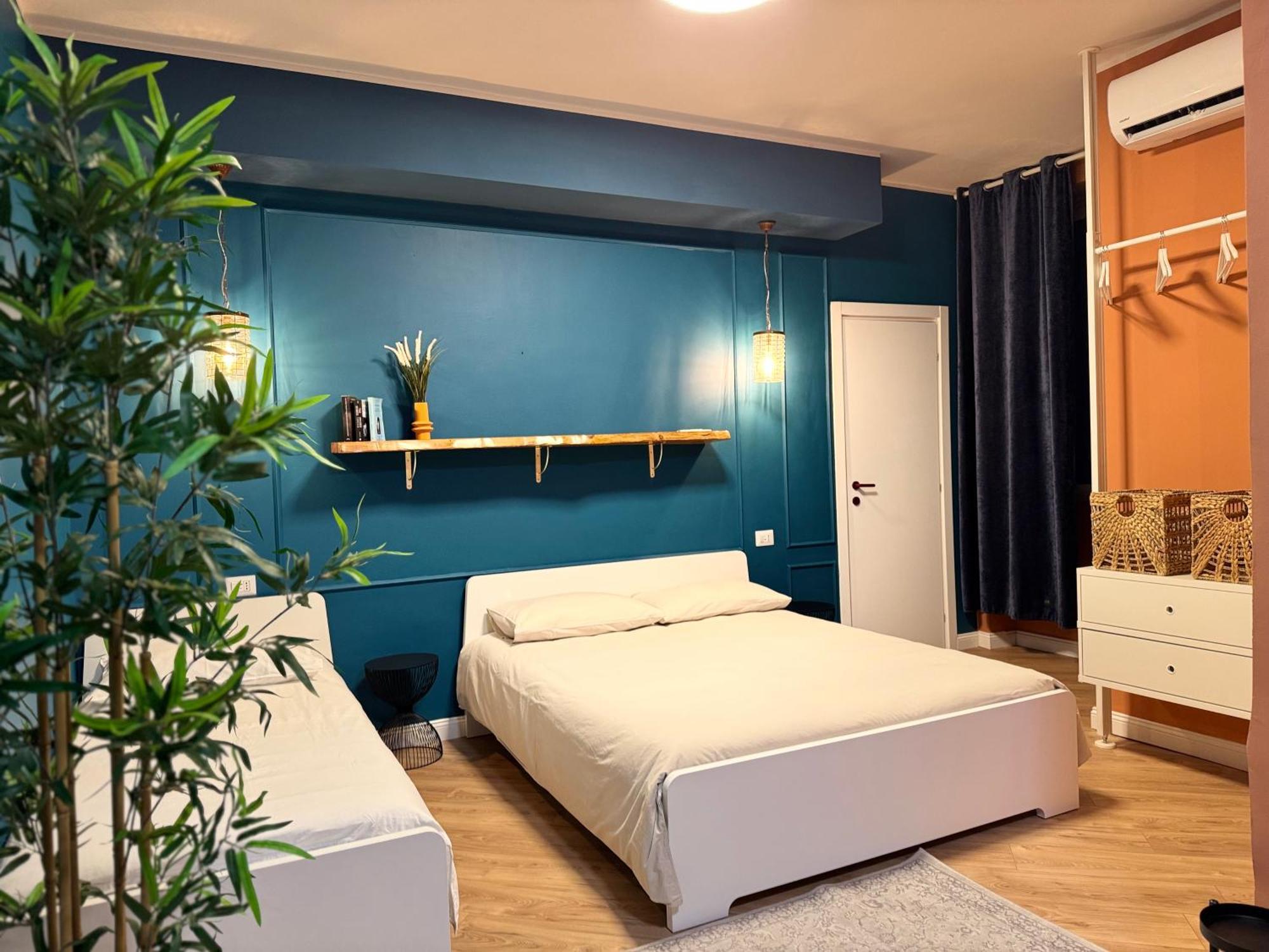 Art N Shelter Apartment
